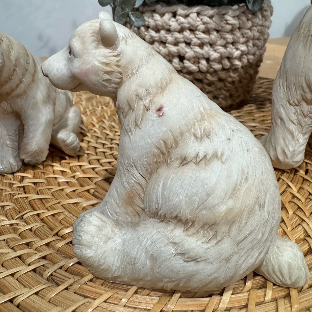 Polar Bear Family Figurines - VTG - Picture 5 of 15